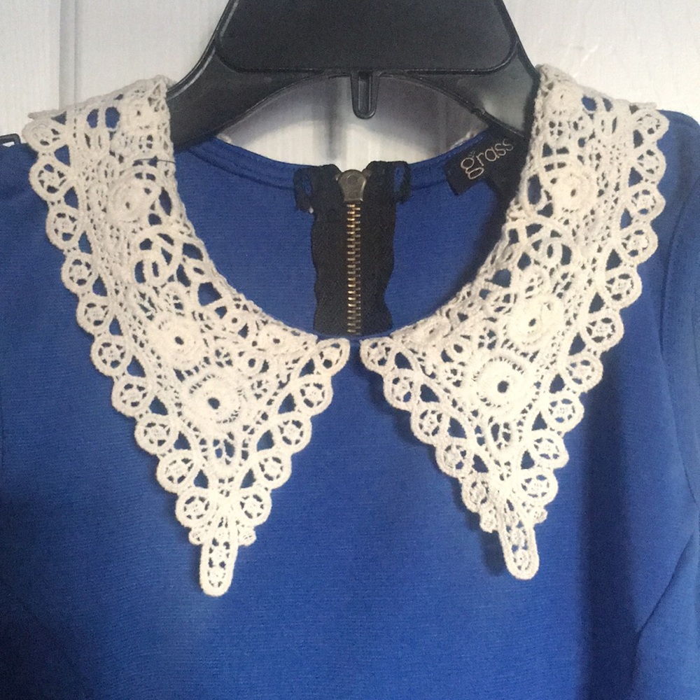 Blouse - Picture 2 of 3
